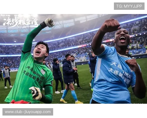 球迷盛典：线上线下球迷活动集锦，线下买球